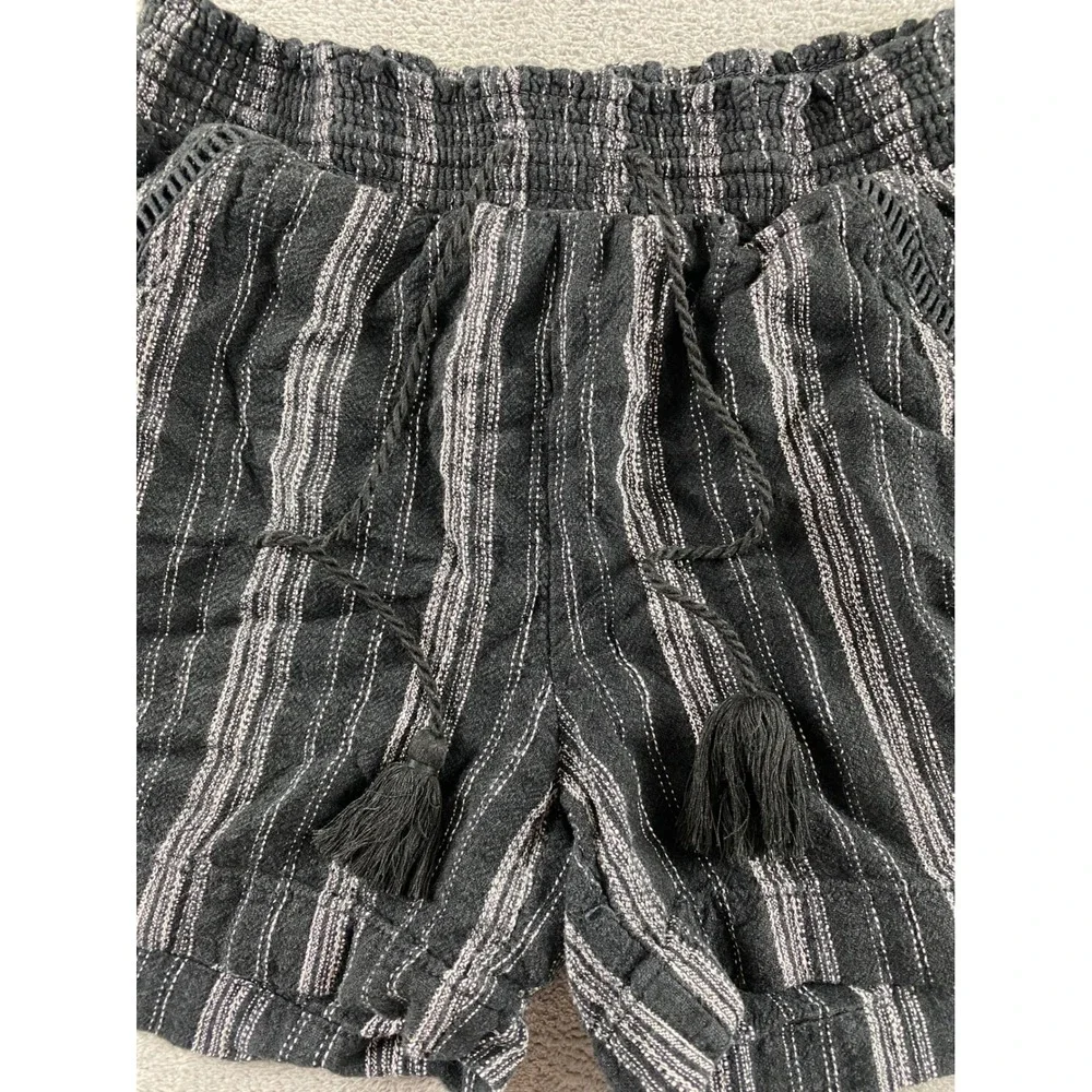 Briggs Womens Striped Pull On Shorts Black White Smocked Tassel Pockets Small